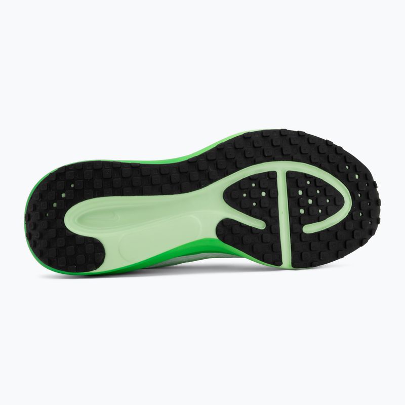 Dámske bežecké topánky Nike Revolution 8 white/cucumber calm/illusion green 4