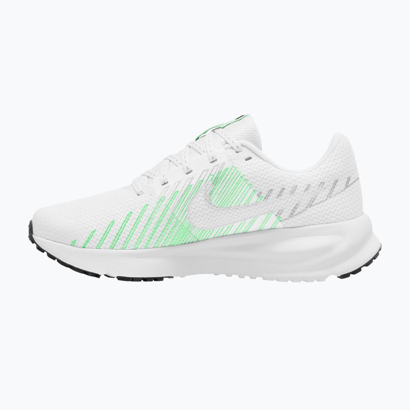 Dámske bežecké topánky Nike Run Defy white/cucumber calm/black/illusion green 2