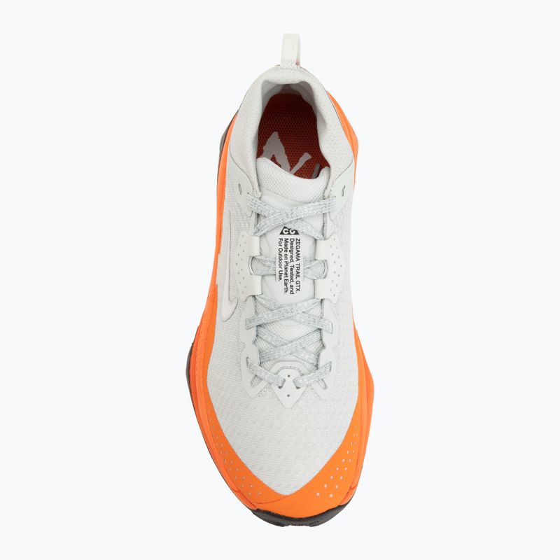 Dámske bežecké topánky Nike ACG Zegama GORE-TEX light silver/safety orange/summit white 5