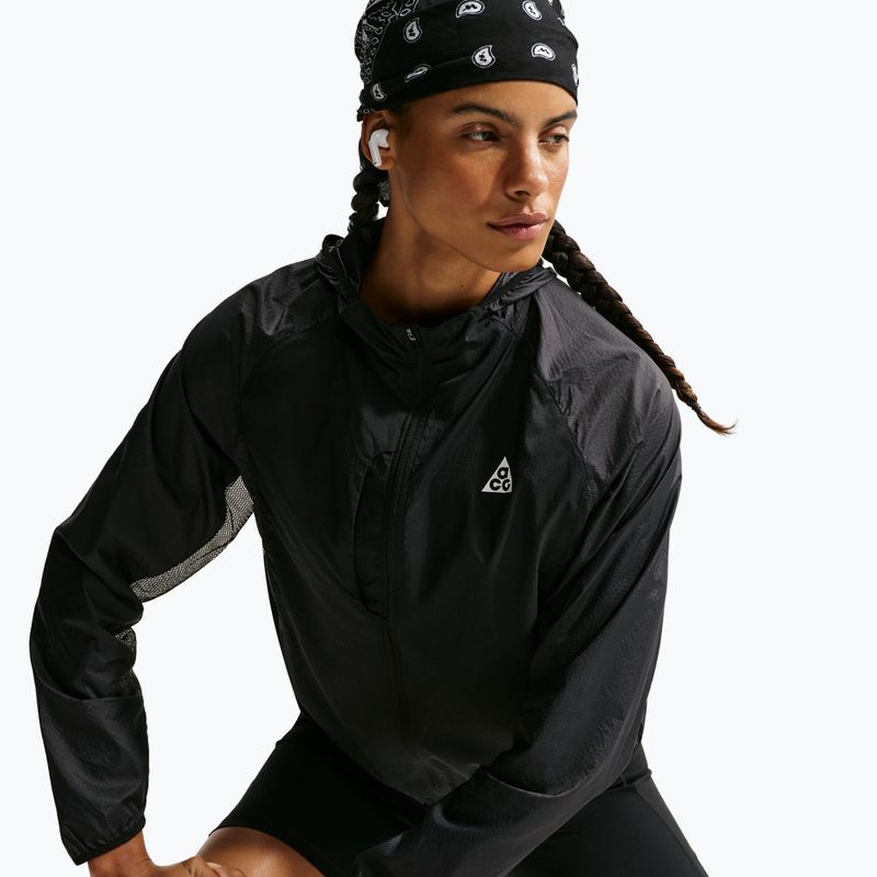 Dámska bežecká bunda Nike ACG "Aireez" čierna/čierna/biela summit 5
