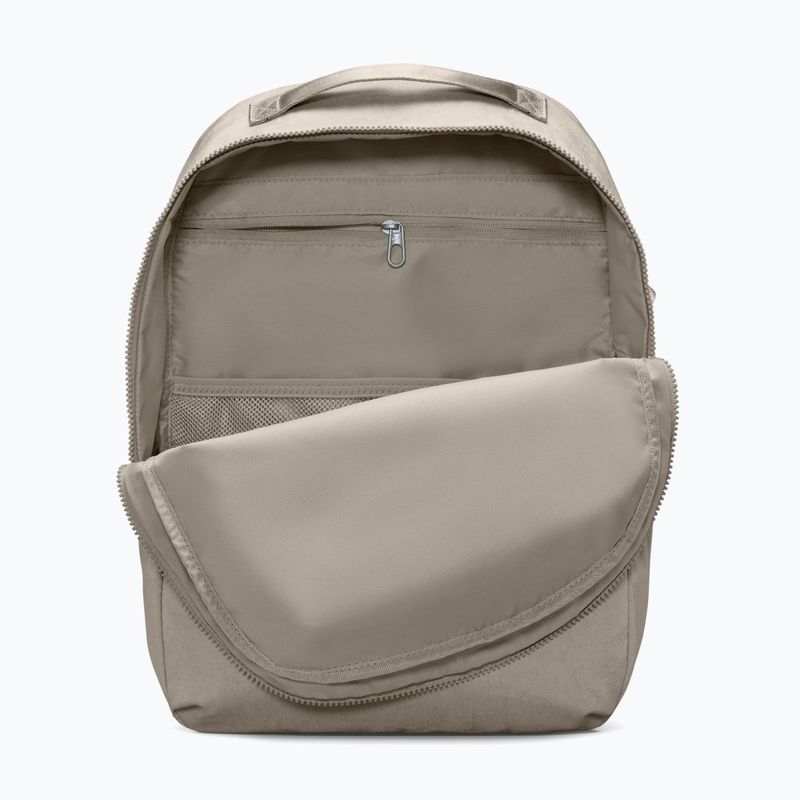 Mestský batoh Nike Aura 24 l cream ii/cream ii/metallic silver brl 4
