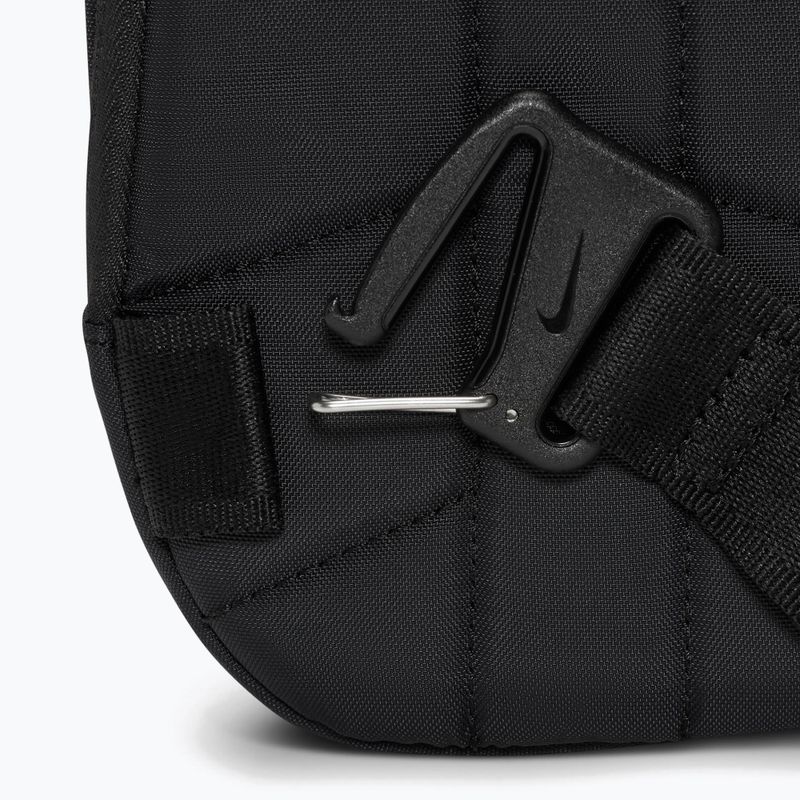 Ľadvinka Nike Tech Commute 1 l black/black/reflect silver 7