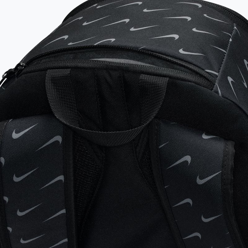 Mestský batoh Nike Heritage Sweep 25 l black/black/wolf grey 6