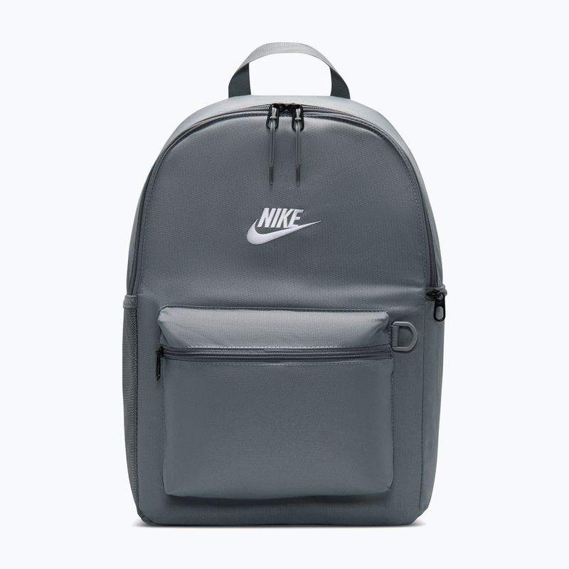 Mestský batoh Nike Heritage 23 l smoke grey/smoke grey/white
