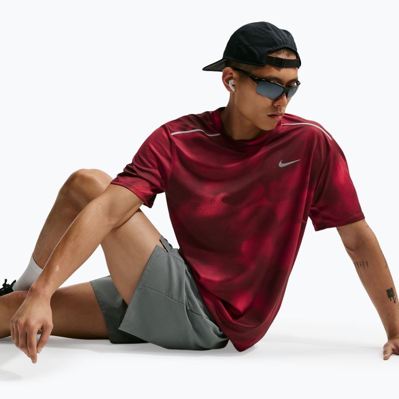Pánske bežecké tričko Nike Miler light crimson 4