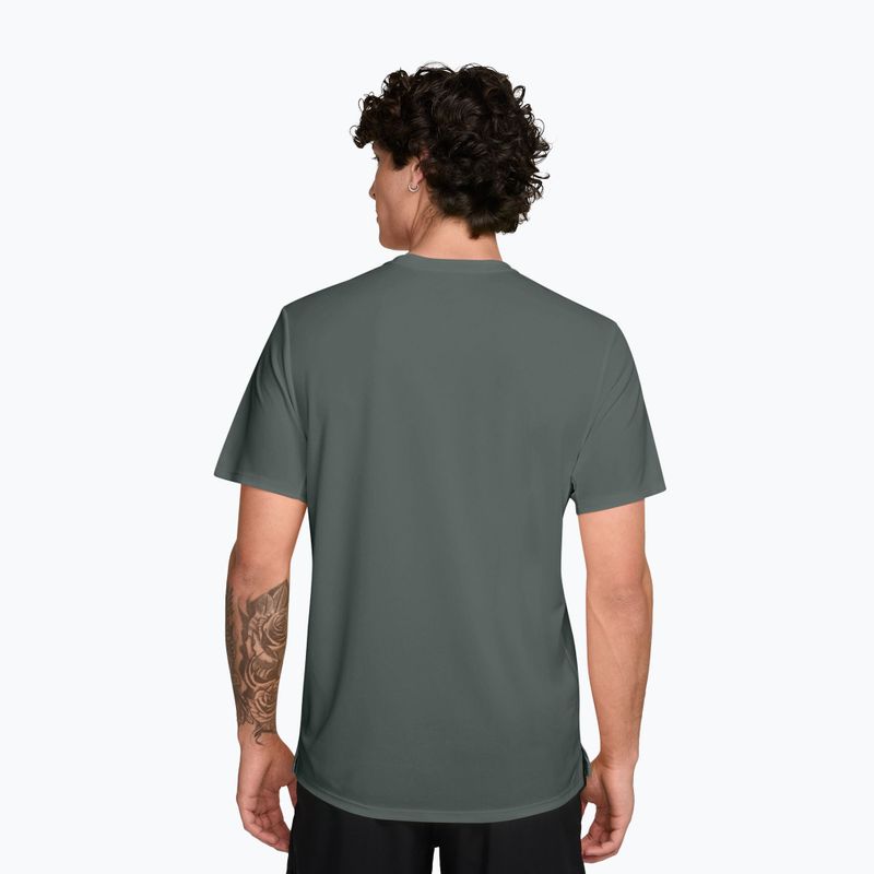 Pánske bežecké tričko Nike Miler Dri-Fit UV camo green 2