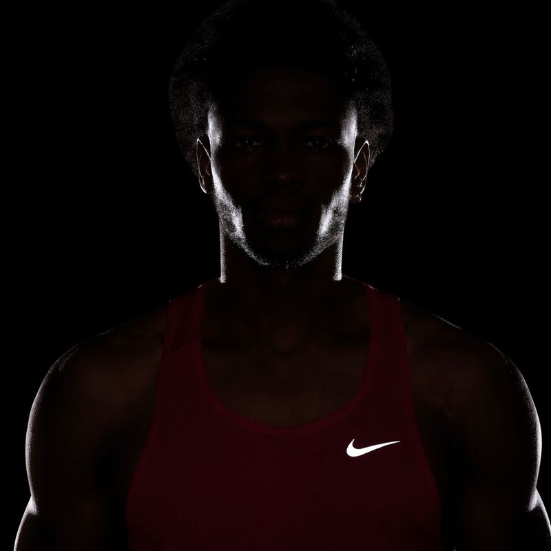 Pánske bežecké tričko Nike Fast Dri-Fit fusion red 4