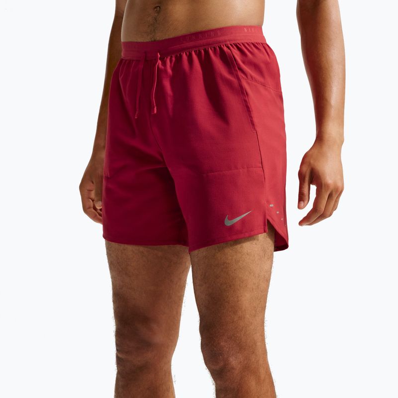 Pánske bežecké šortky Nike Stride Dri-Fit Brief-Lined 7" tough red 4