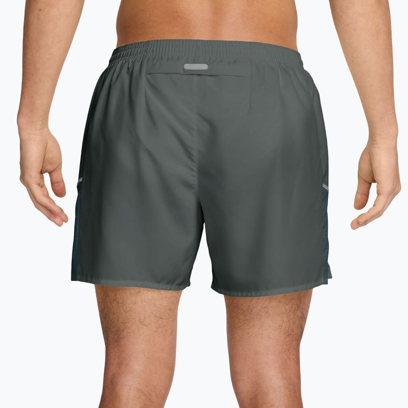 Pánske šortky Nike Miler Dri-Fit Brief Lined 5" camo green/mineral slate 2