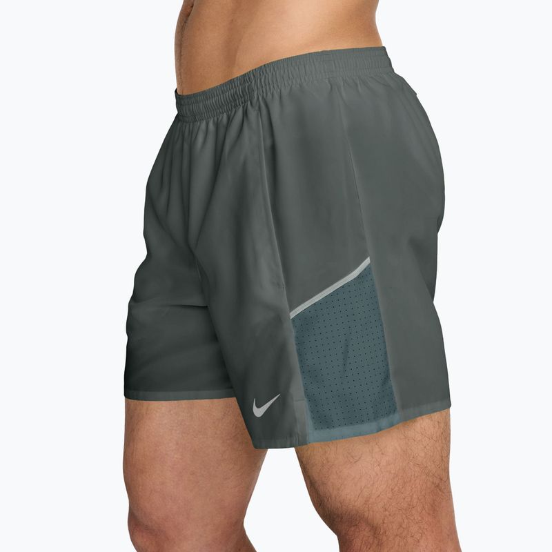 Pánske šortky Nike Miler Dri-Fit Brief Lined 5" camo green/mineral slate 3