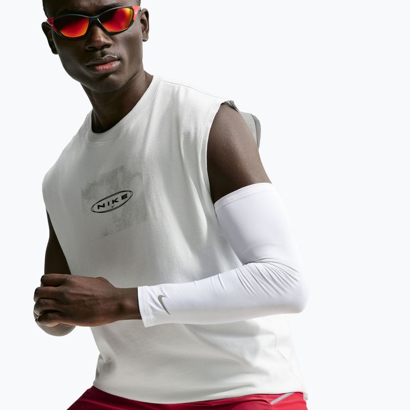Pánske bežecké šortky Nike Miler tough red/sport red 4