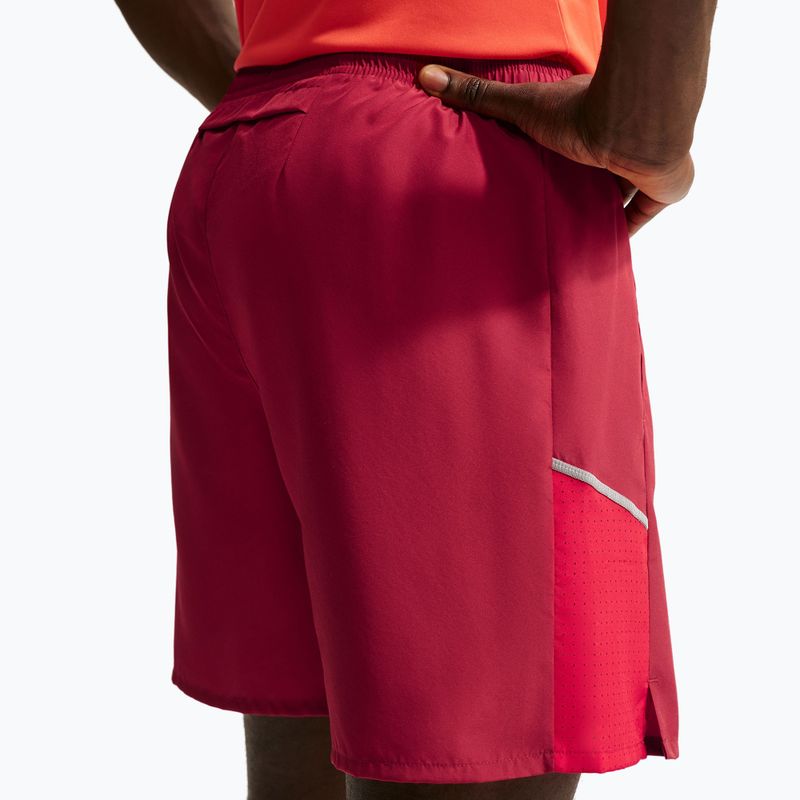 Pánske bežecké šortky Nike Miler tough red/sport red 4