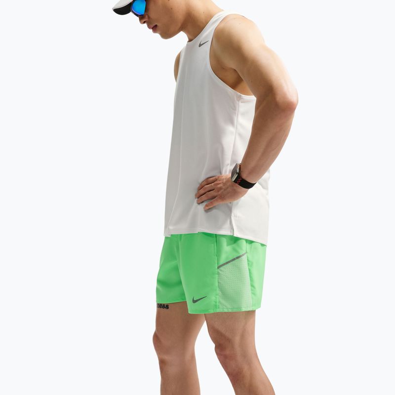 Pánske bežecké šortky Nike Miler illusion green 4