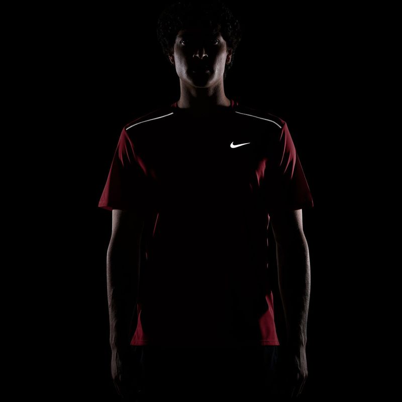 Pánske bežecké tričko Nike Miler Dri-Fit UV tough red/mystic dates 7