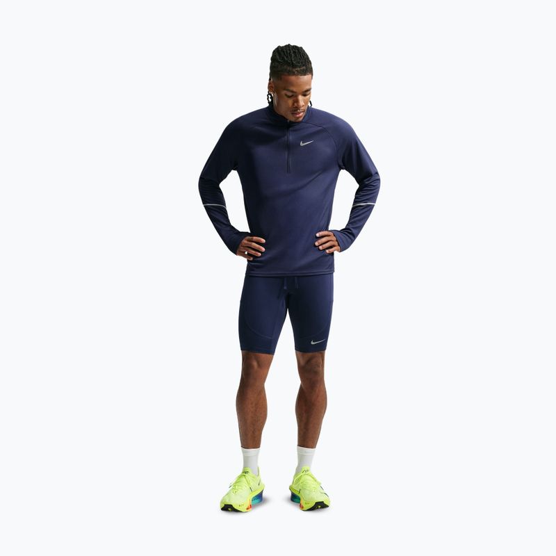 Pánske bežecké šortky Nike Stride midnight navy 2