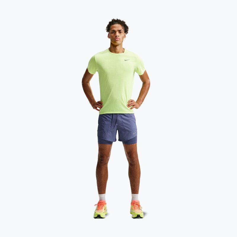 Pánske bežecké šortky Nike Stride diffused blue 2
