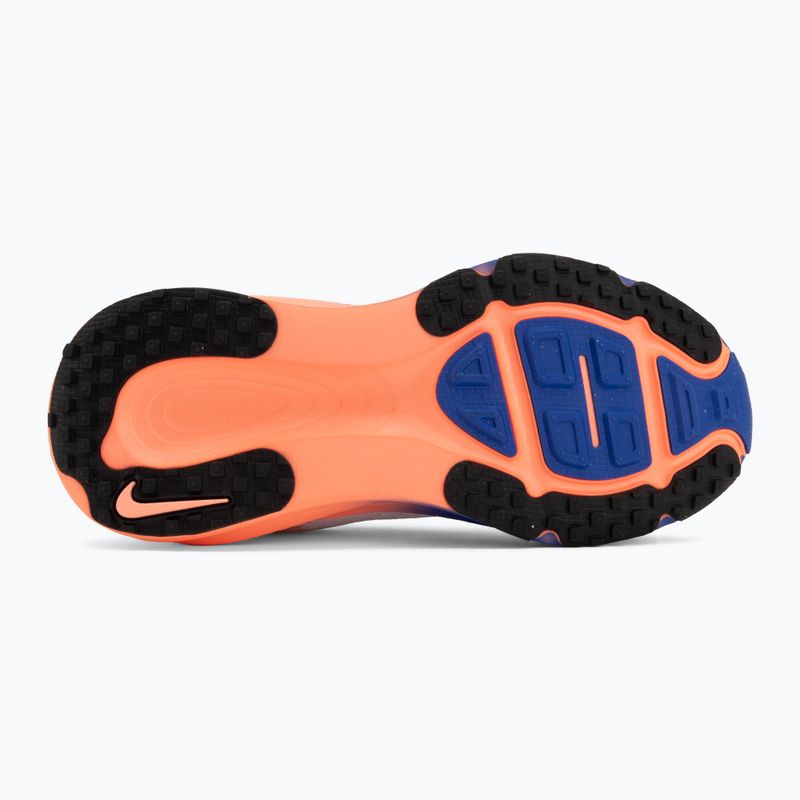 Detské bežecké topánky Nike Vomero 18 white/racer blue/atomic pink/black 4