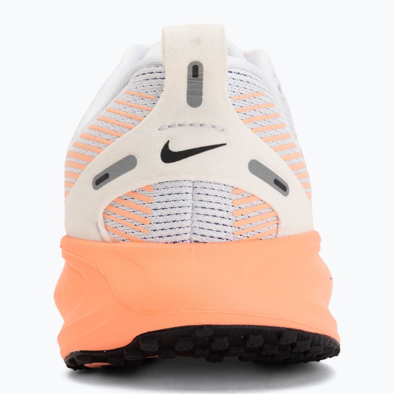 Detské bežecké topánky Nike Vomero 18 white/racer blue/atomic pink/black 6