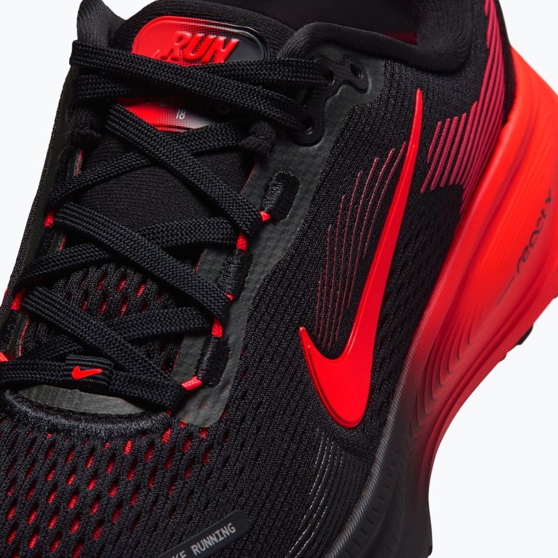 Detské bežecké topánky Nike Vomero 18 black/university red/bright crimson 5