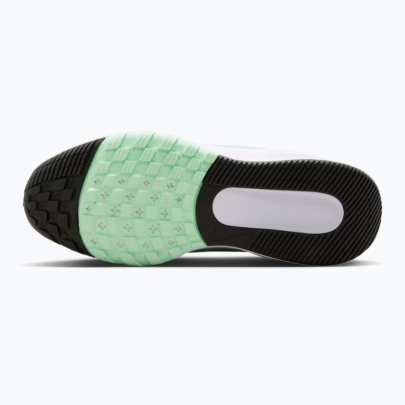 Detské bežecké topánky Nike Star Runner 5 summit white/black/arctic green 3