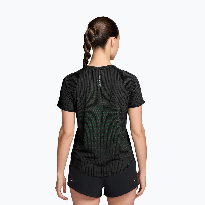Dámske bežecké tričko Nike Swift Aero-Fit black/light green spark 2