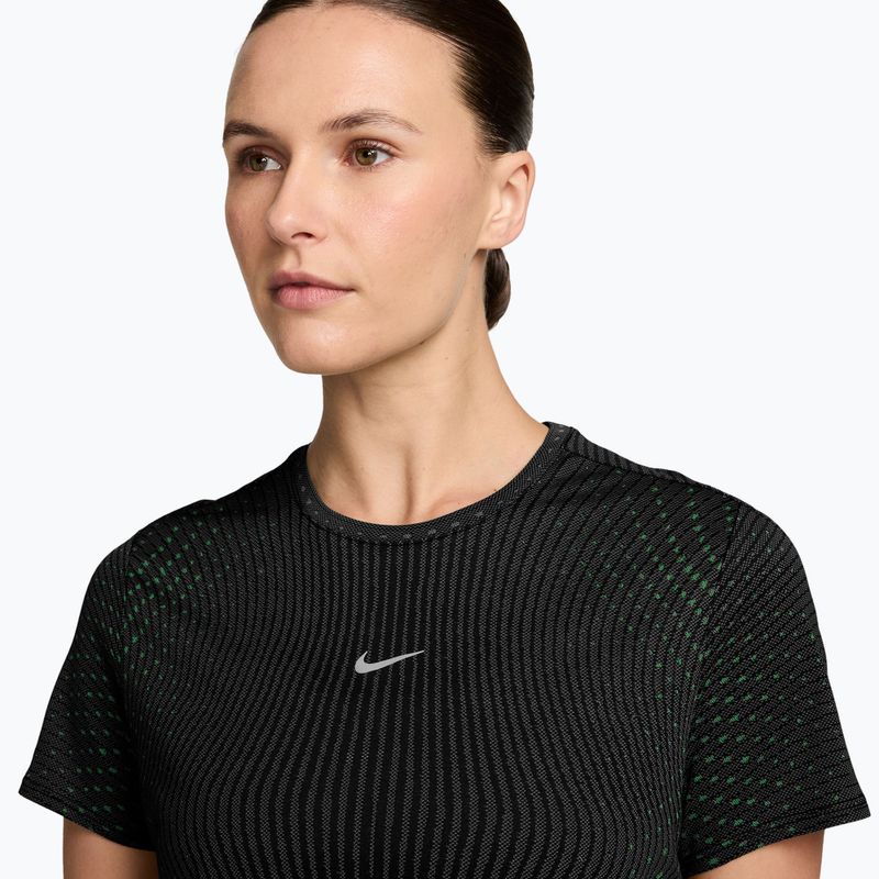 Dámske bežecké tričko Nike Swift Aero-Fit black/light green spark 3