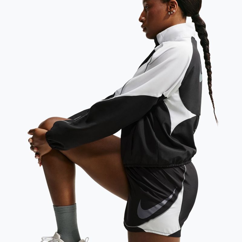 Dámske bežecké šortky Nike Tempo Dri-Fit Unlined black/white/cool grey 6