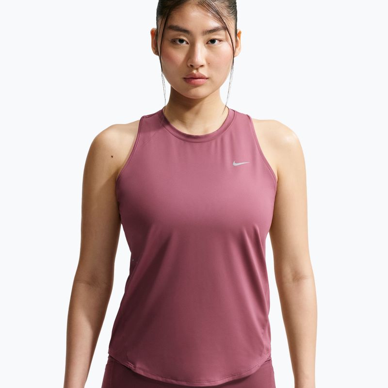 Dámske bežecké tričko Nike Swift Dri-Fit Tank Top pink smoke 4