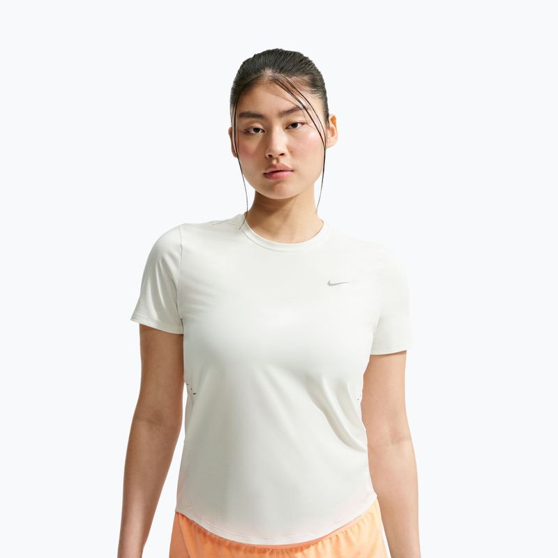 Dámske bežecké tričko Nike Swift Dri-Fit sail 4