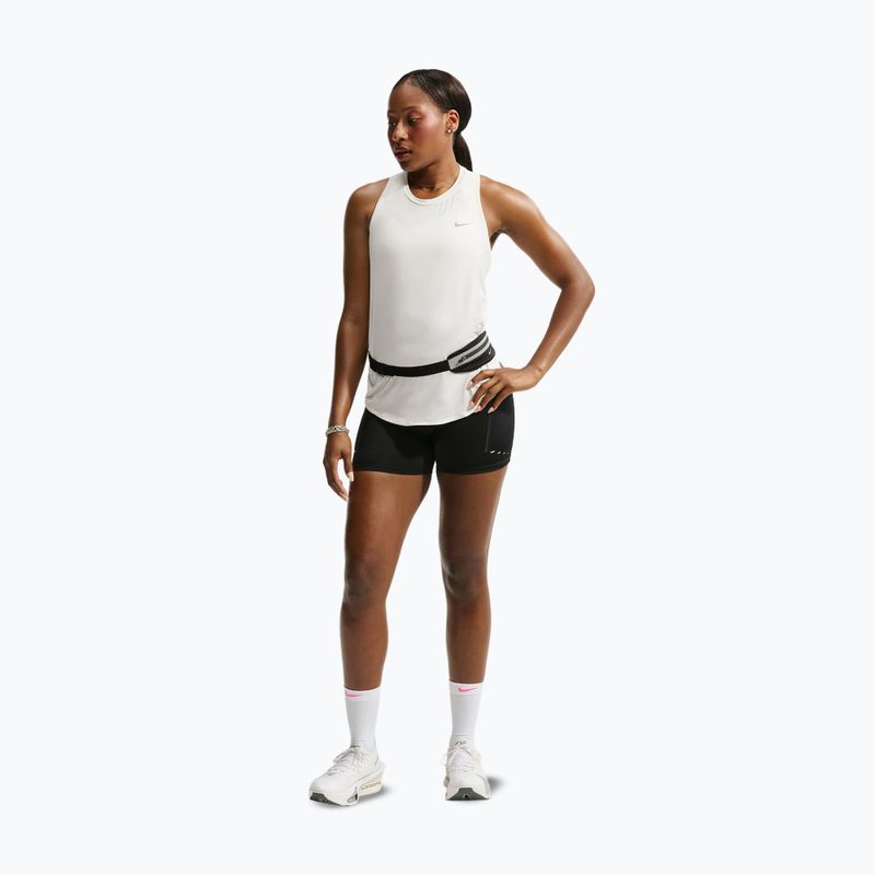 Dámske bežecké tričko Nike Swift Dri-Fit Tank Top sail 2