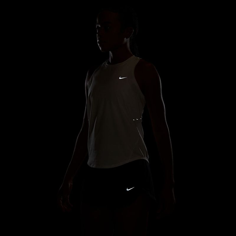 Dámske bežecké tričko Nike Swift Dri-Fit Tank Top sail 7