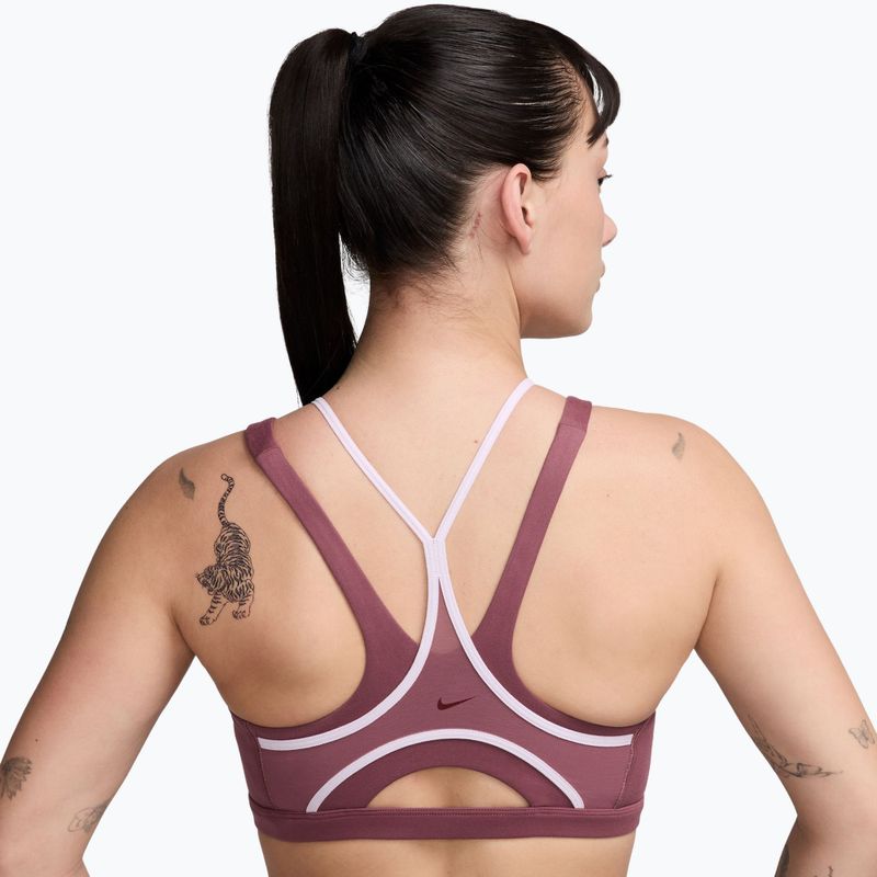 Fitness podprsenka Nike One pink smoke/bleached lilac/mystic dates 2