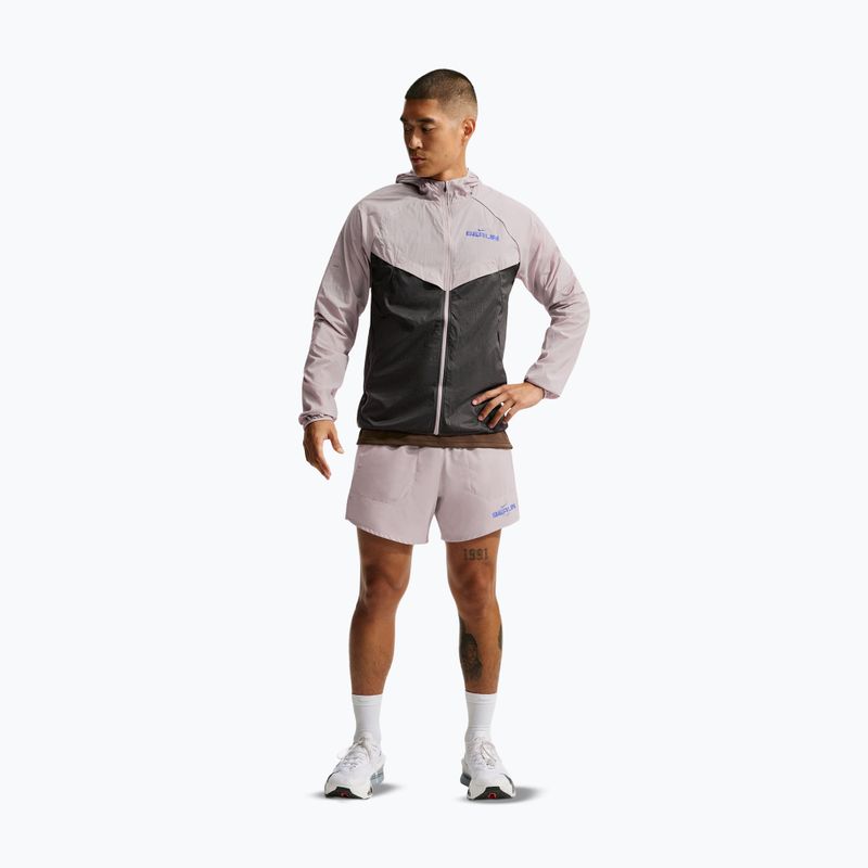 Pánska bežecká bunda Nike Stride college grey/anthracite 2