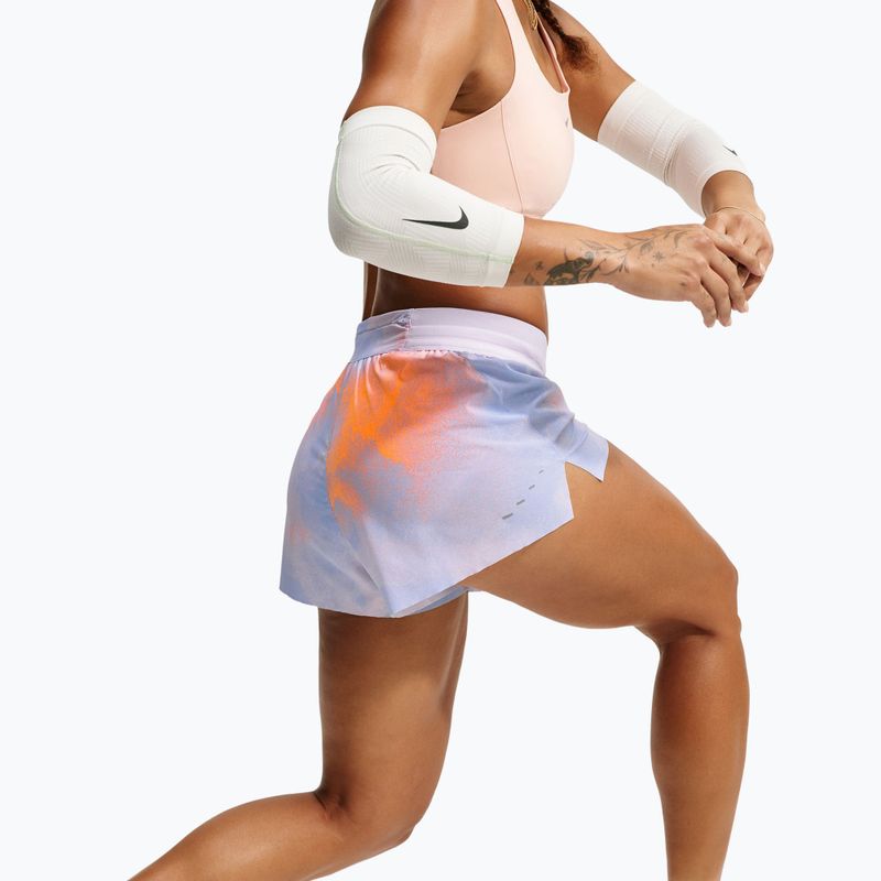 Dámske bežecké šortky Nike Swift royal pulse/bleached lilac 5