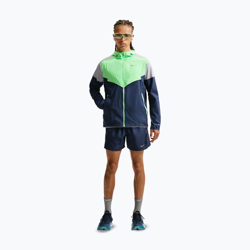 Pánska bežecká bunda Nike Impossibly Light Windrunner midnight navy/illusion green/wolf grey 2