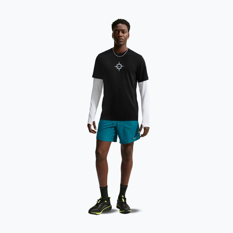 Pánske bežecké tričko Nike Dri-Fit Graphic black/action grape 2