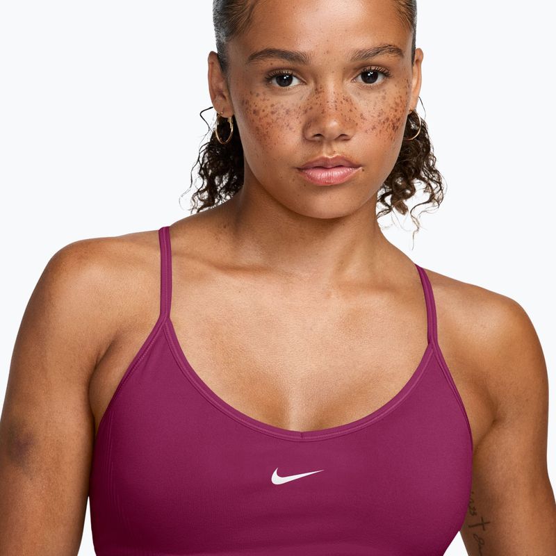 Fitness podprsenka Nike Pro Seamless Light Support true berry/white 3
