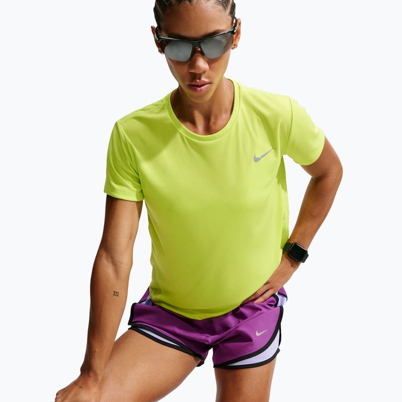 Dámske bežecké šortky Nike Tempo Dri-Fit Mid-Rise bold berry/purple pulse 5