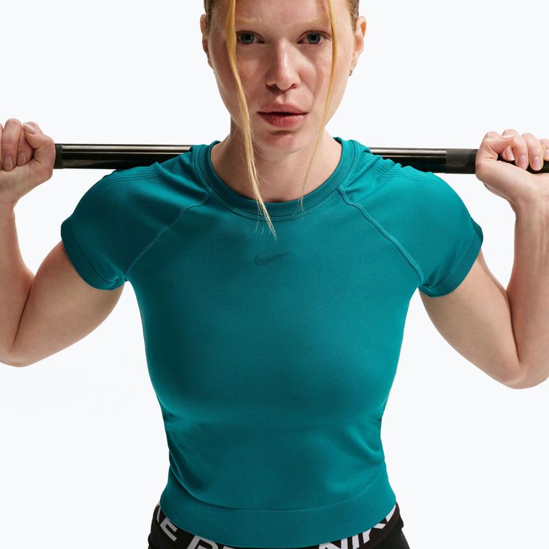 Dámske tréningové tričko Nike Pro Seamless Dri-Fit SS bright spruce 4