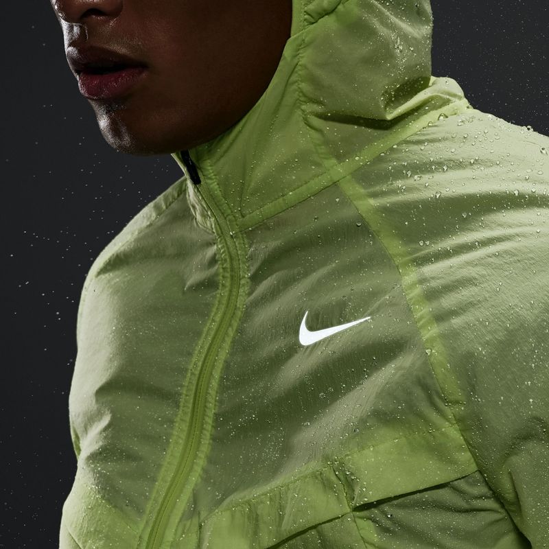 Pánska bežecká bunda Nike Stride Repel UV light lemon twist 10