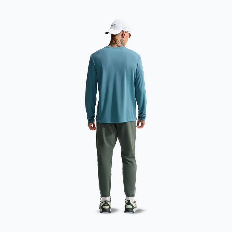 Pánske bežecké tričko longsleeve Nike Miler Dri-Fit UV smokey blue 3