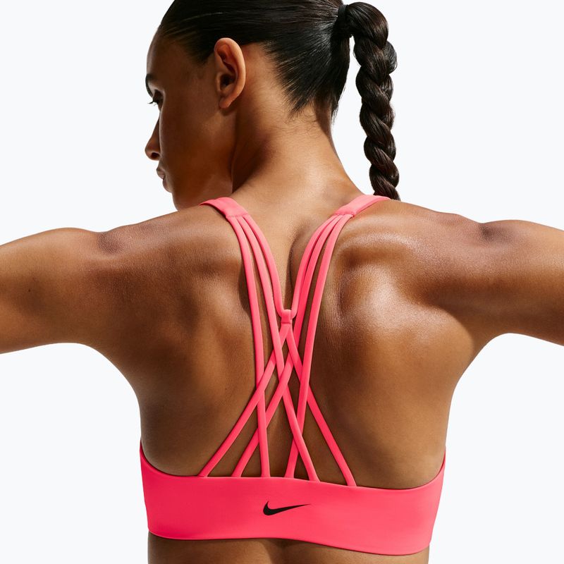 Fitness podprsenka Nike Indy Strappy laser crimson/black 5