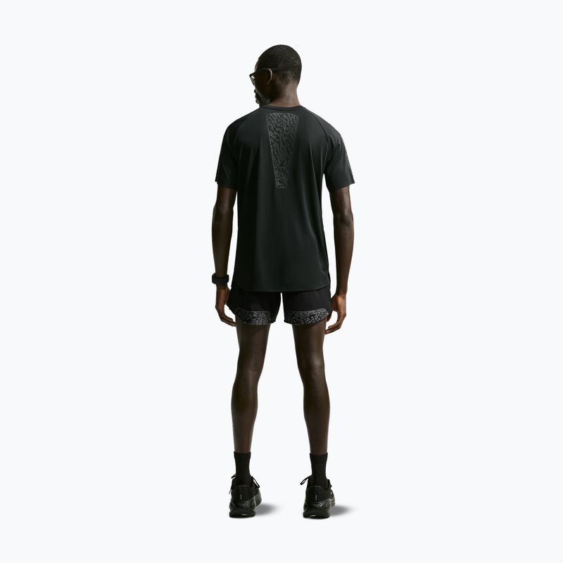 Pánske bežecké šortky Nike Stride black 3