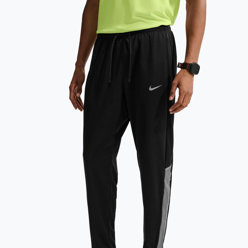 Pánske bežecké nohavice Nike Miler Winterized black 4