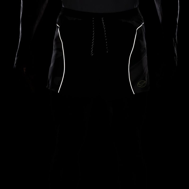 Pánske bežecké šortky Nike Dri-Fit 4" smoke grey/black/light lemon twist 7