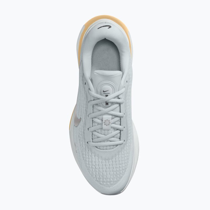 Dámske bežecké topánky Nike Journey Run pure platinum/metallic silver 2