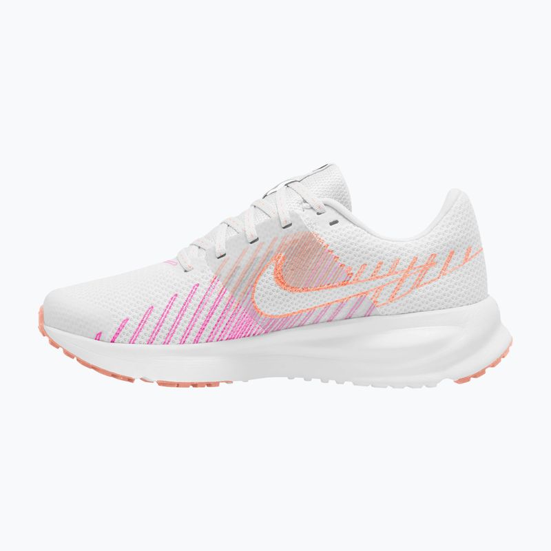 Dámske bežecké topánky Nike Run Defy white/hyper pink/crimson bliss/gridiron 2