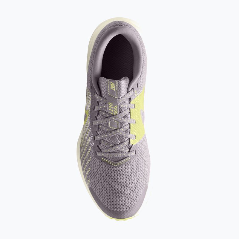 Dámske bežecké topánky Nike Run Defy silver lilac/sail/cream ii/fennel 4