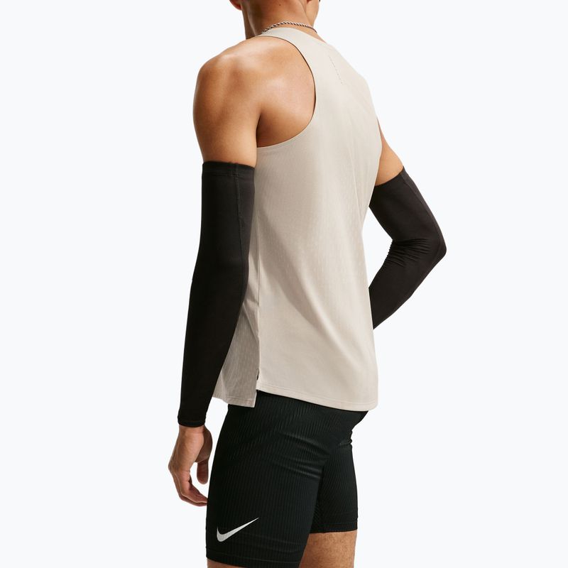 Pánske bežecké tričko Nike Stride cream Ii/sail 6