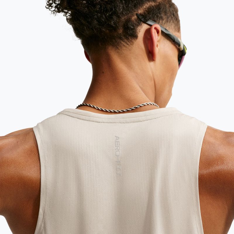 Pánske bežecké tričko Nike Stride cream Ii/sail 7